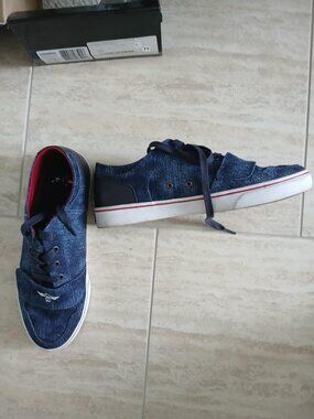 Creative Recreation - Cesario XVI - Blue Denim like new! size 11.5